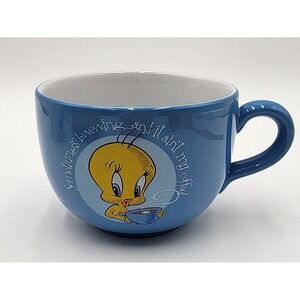 1997 Warner Bros Studio Store‎ Coffee Soup Mug Tweety & Sylvester Cartoon Cup